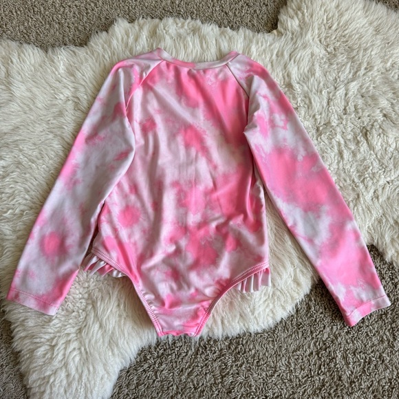 EUC 1-pc Tie Dye Rash Guard | Baby Gap | Sz 5 - Picture 2 of 7